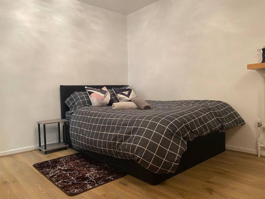 2 Bedroom Flat Camberwell Grove London Exterior foto