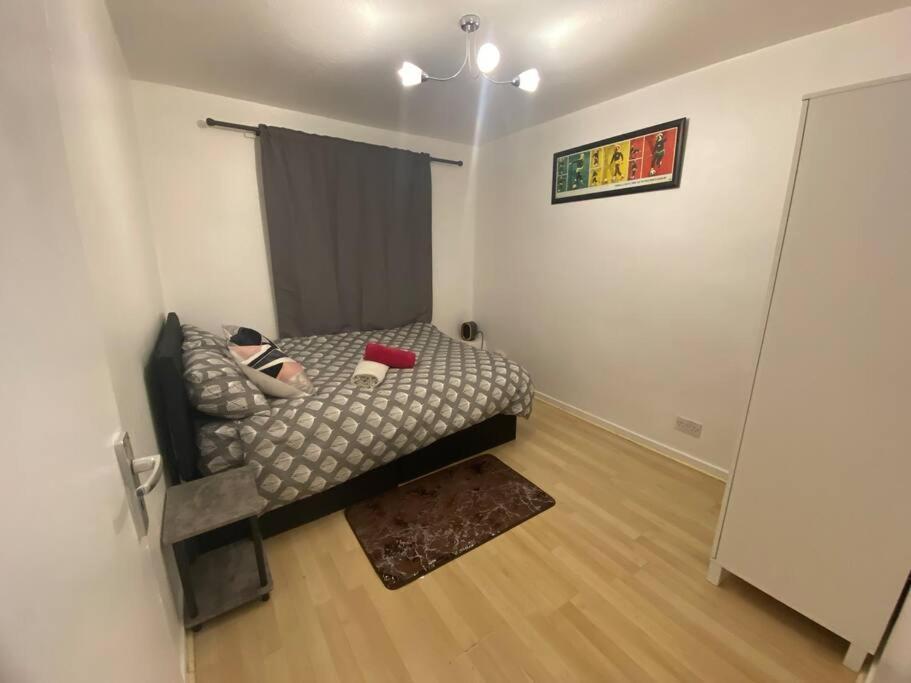 2 Bedroom Flat Camberwell Grove London Exterior foto