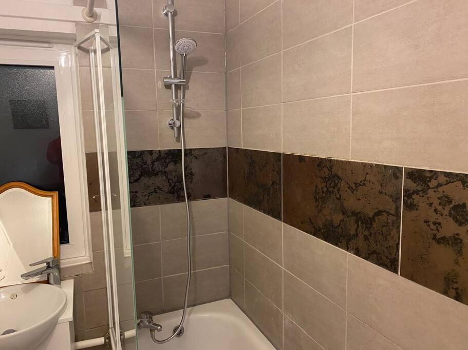 2 Bedroom Flat Camberwell Grove London Exterior foto