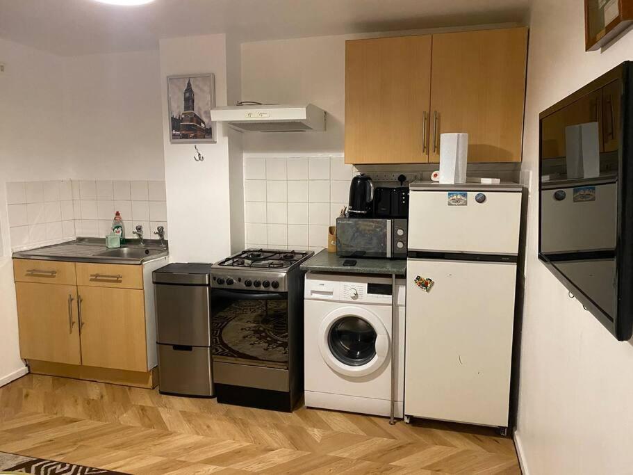 2 Bedroom Flat Camberwell Grove London Exterior foto
