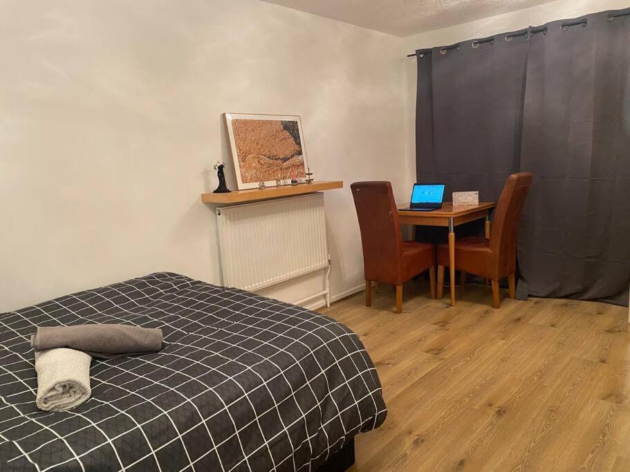 2 Bedroom Flat Camberwell Grove London Exterior foto