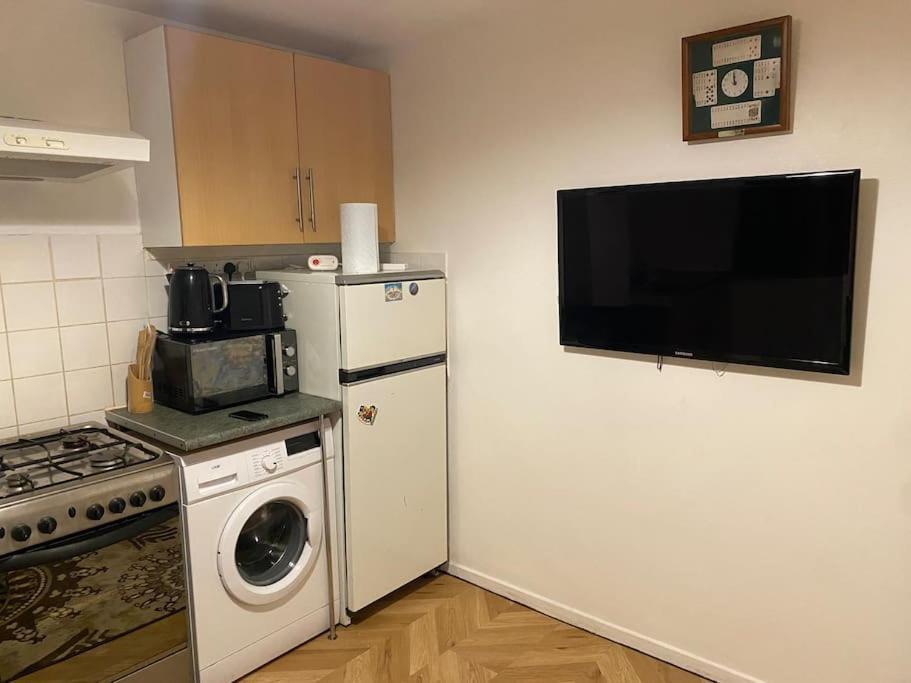 2 Bedroom Flat Camberwell Grove London Exterior foto